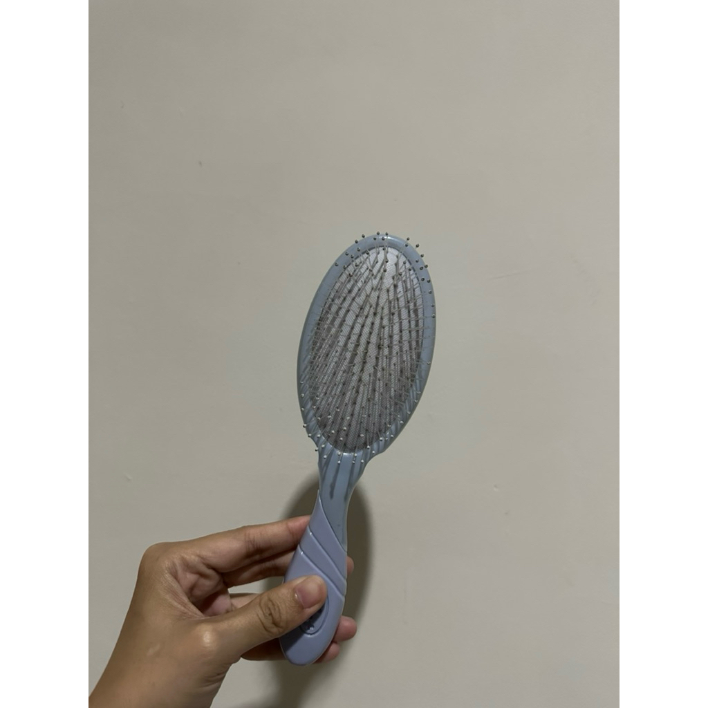 [PRELOVED: Harga Nett yaaa] Wet Brush Pro Holographic in Blue