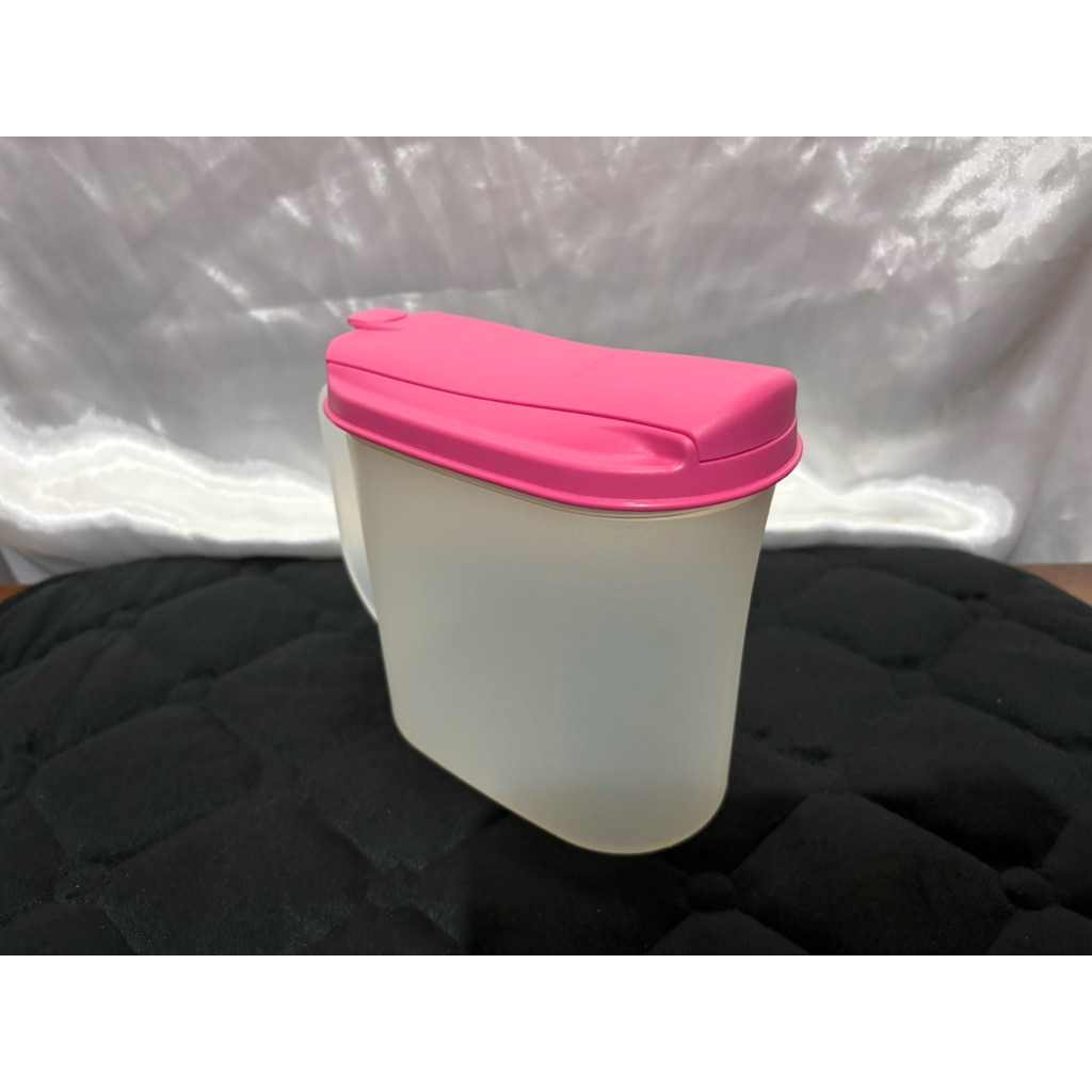 pitcher tupperware 1 liter(pink)