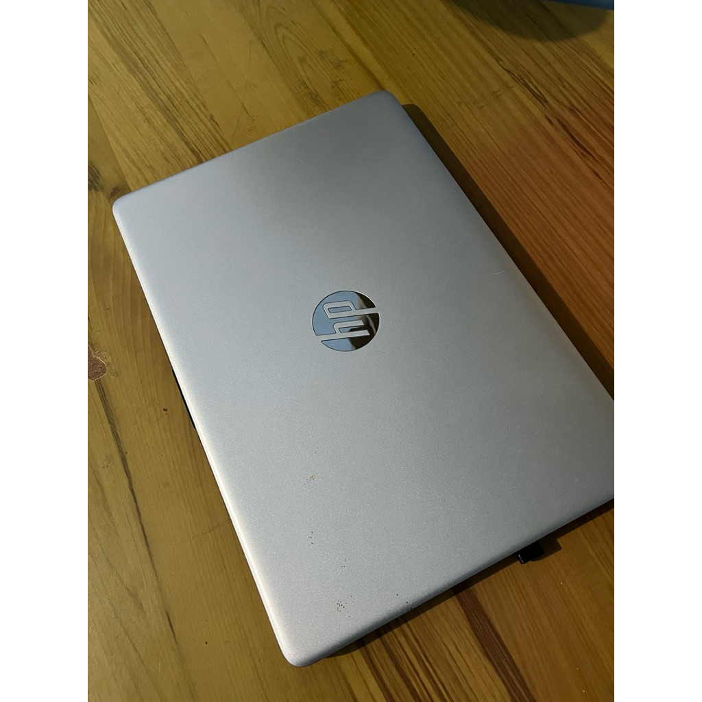 Laptop HP 14s-dk0005au