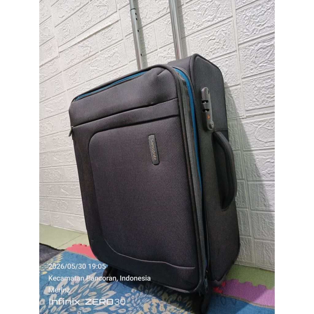 Koper Kabin Warna Abu-abu dengan detail Biru dari Samsonite/Troli koper roda ganda dari Samsonite