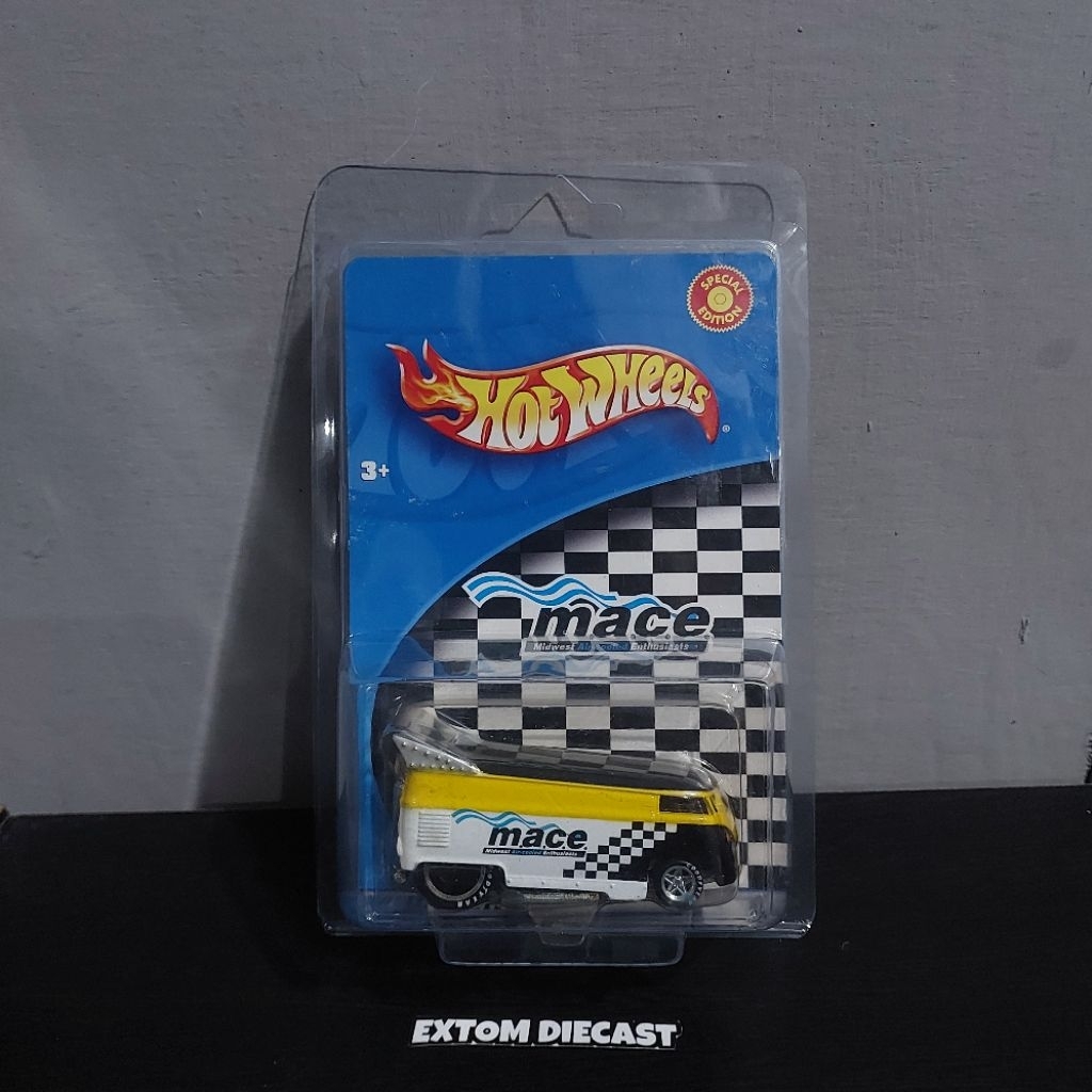 Hotwheels Volkswagen DragBus Mace