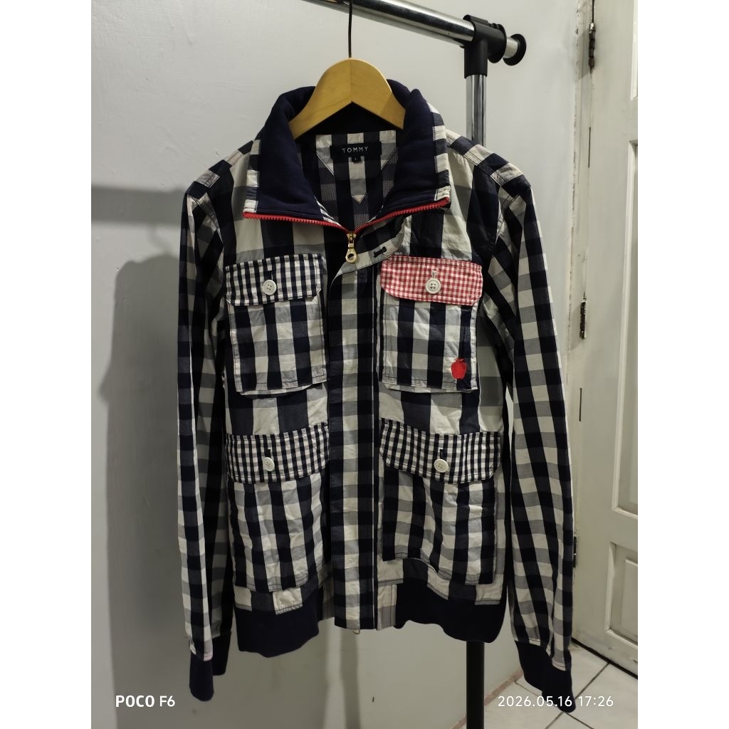 08 jaket Tomy Hil vintage
