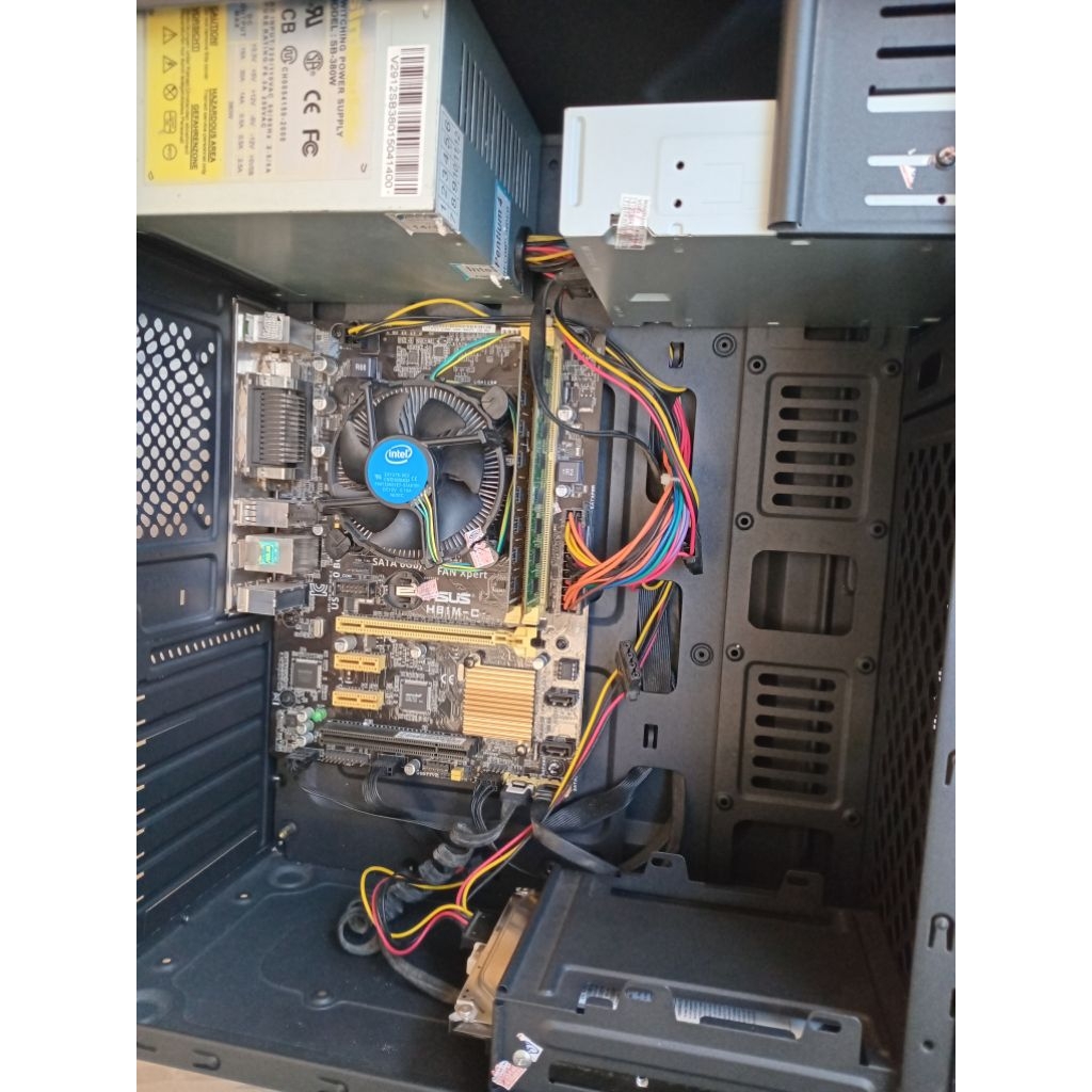 CPU Komputer Core i3 Gen 4 Ram 8gb