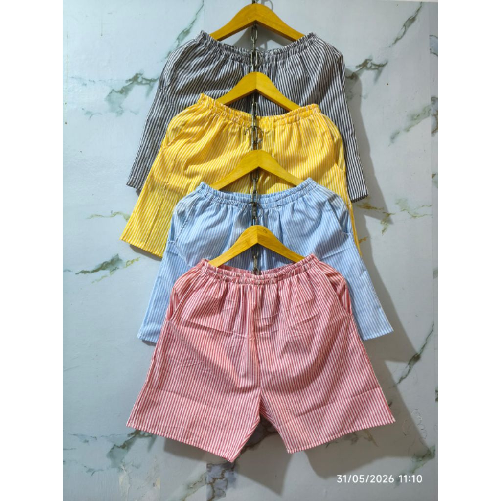 CELANA PENDEK WANITA PRIA KOLOR BOXER MOTIF GARIS GARIS SALUR