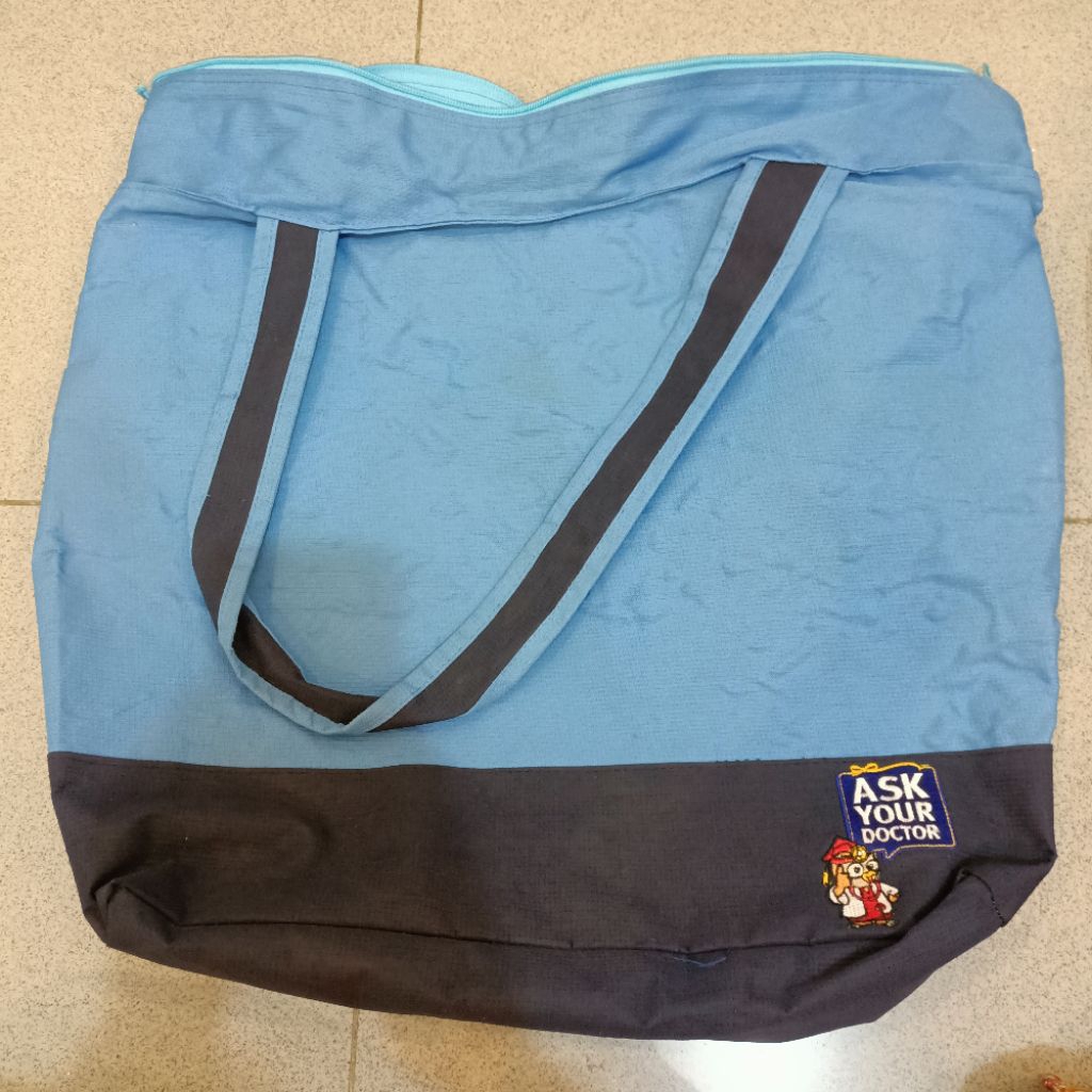 Tas totebag tote bag tas tentrng tas travel tas belanja tas besar PRELOVED
