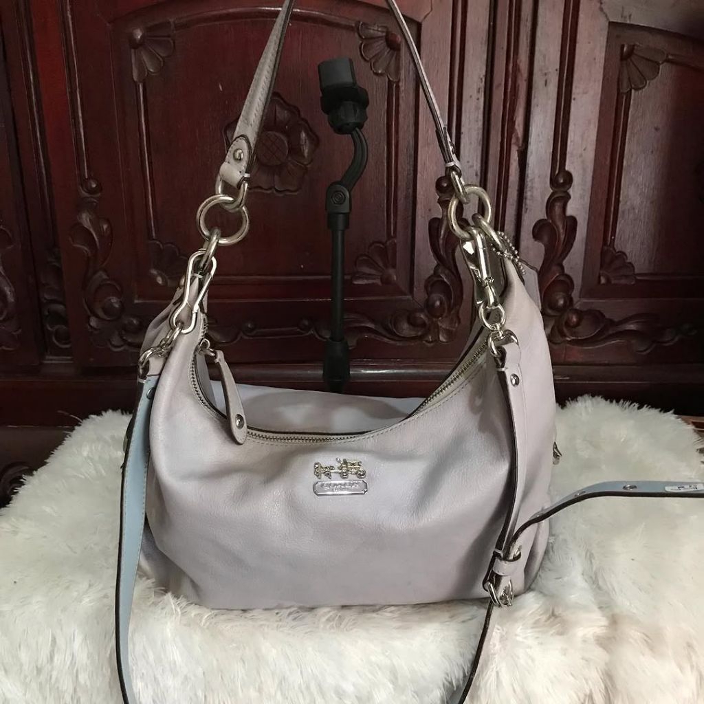 Preloved COC coach shoulder bag sling bag pastel second tas kulit