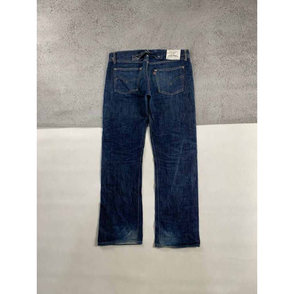 NV-133 Levis 501XX Big E buckle back jeans Pants  Size 34x32 Lebar pinggang 92cm Panjang 103cm Lebar