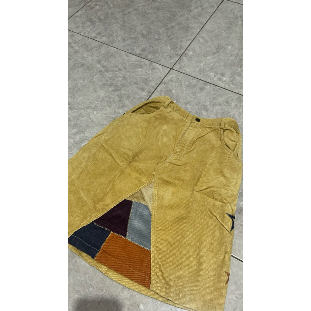 rok corduroy pendek