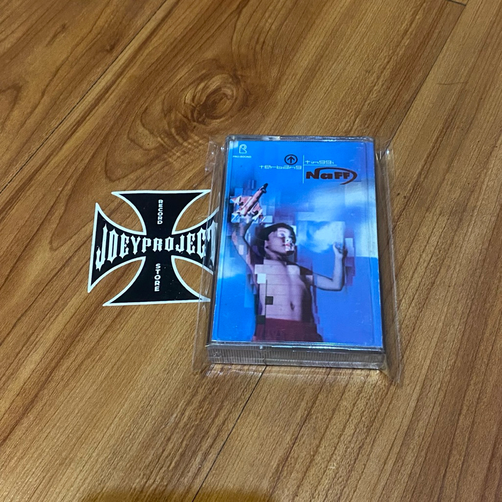 kaset naff - terbang tinggi