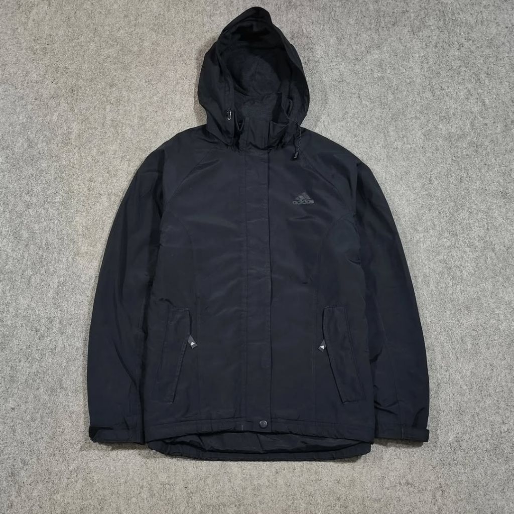 Jaket hitam polos jaket outdoor size M second Adi