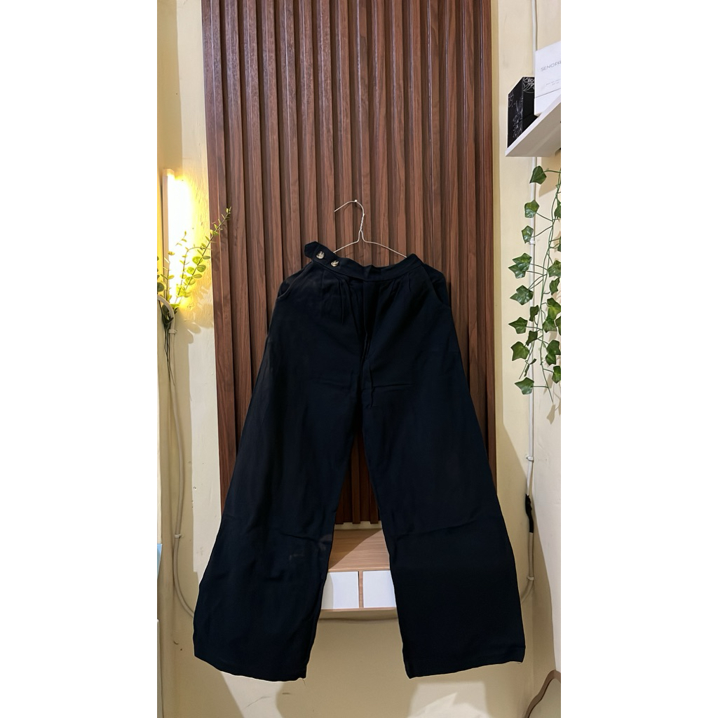 Preloved Celana Sivali Factory