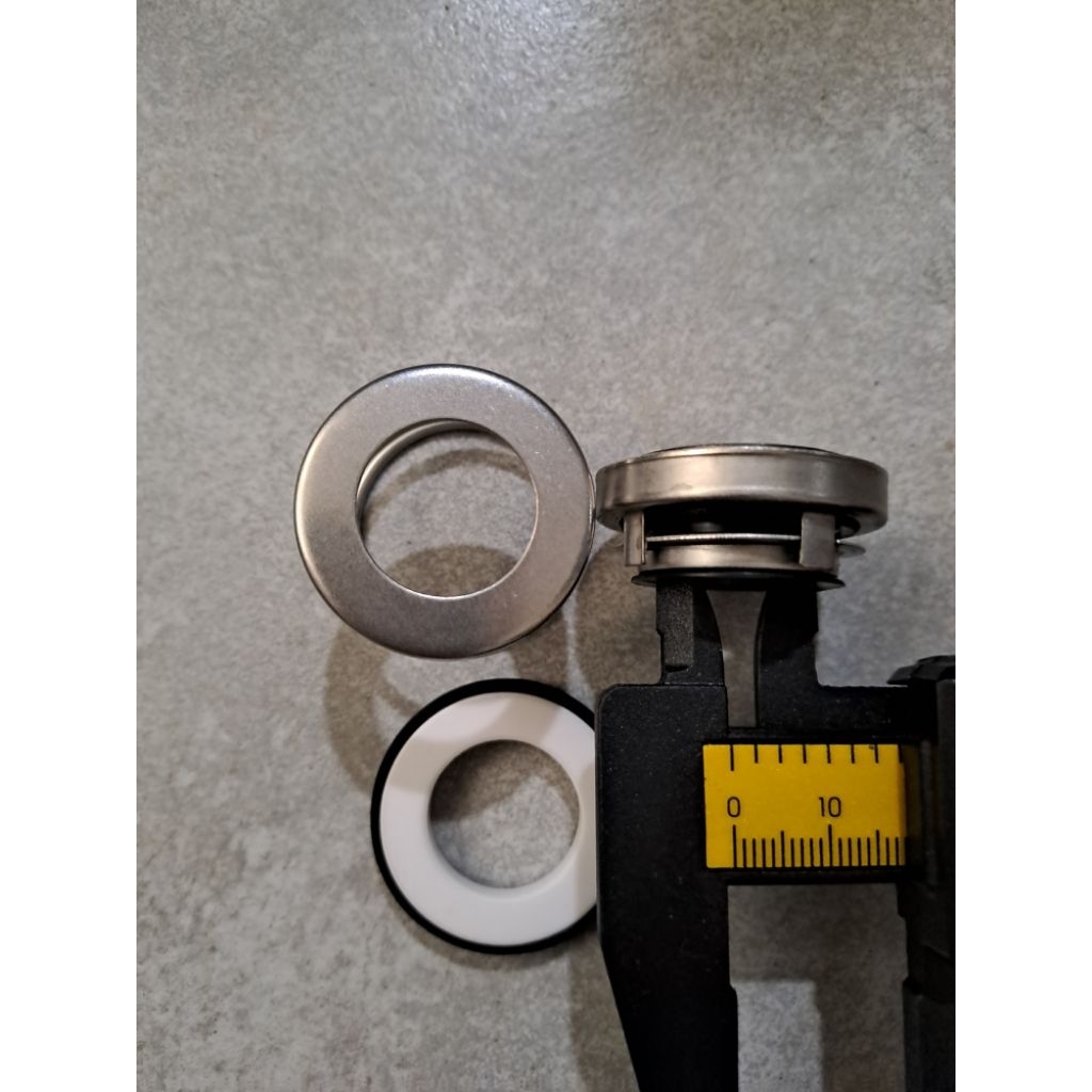 mechanical seal TS/108/17MM OD 33/35MM