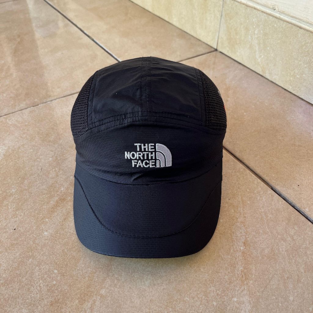 topi tnf flight series hitam goretex parasut
