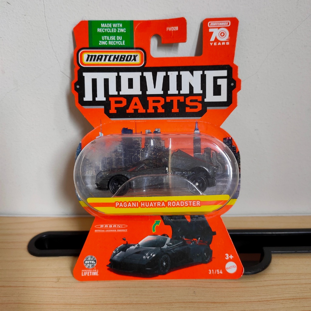Matchbox Moving Parts Pagani Huayra Roadster