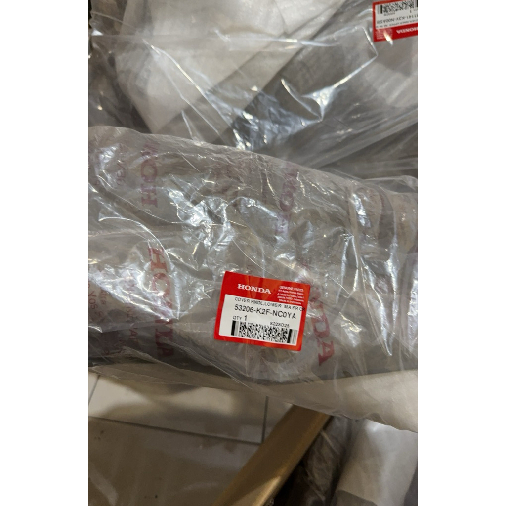 COVER HANDLE LOWER MA PR CR NEW SCOOPY K2FP 53206 K2F NC0YA
