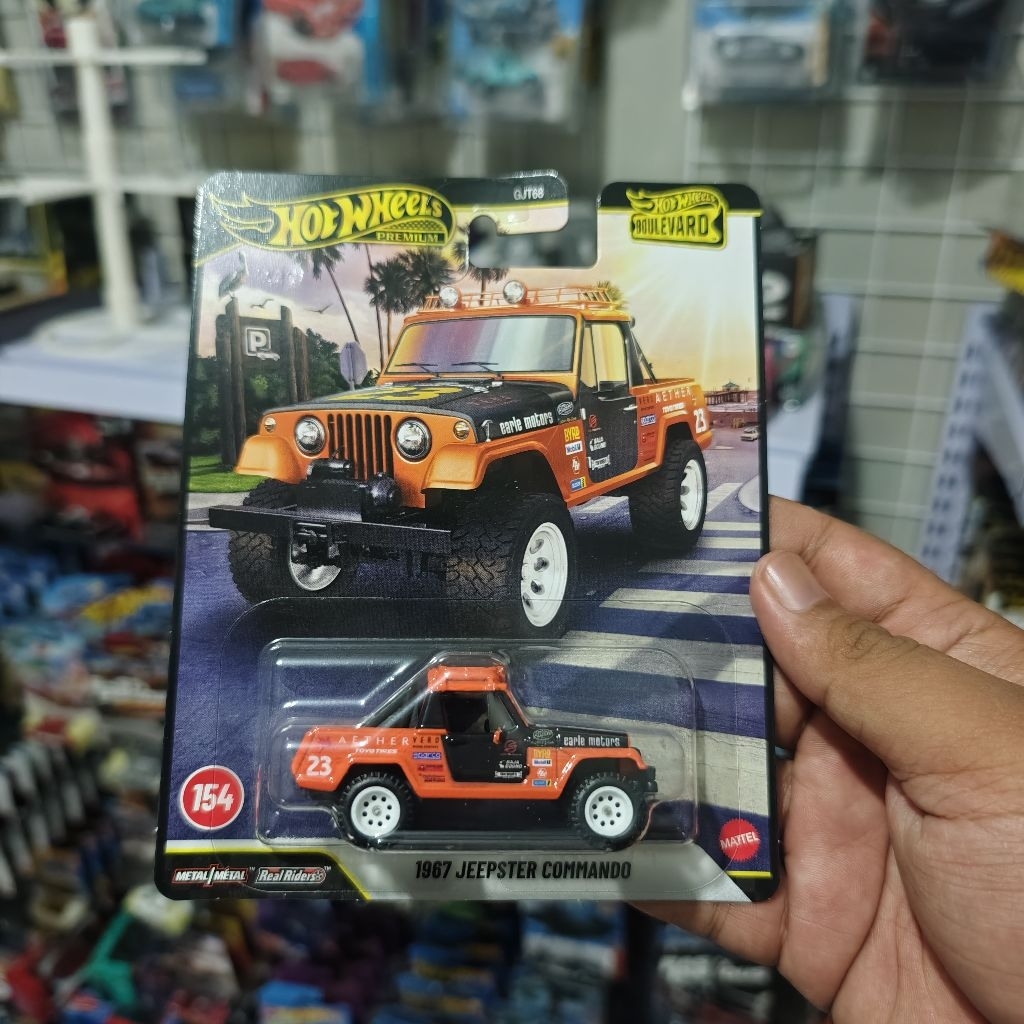 Hot Wheels Premium 1967 Jeepster Commando