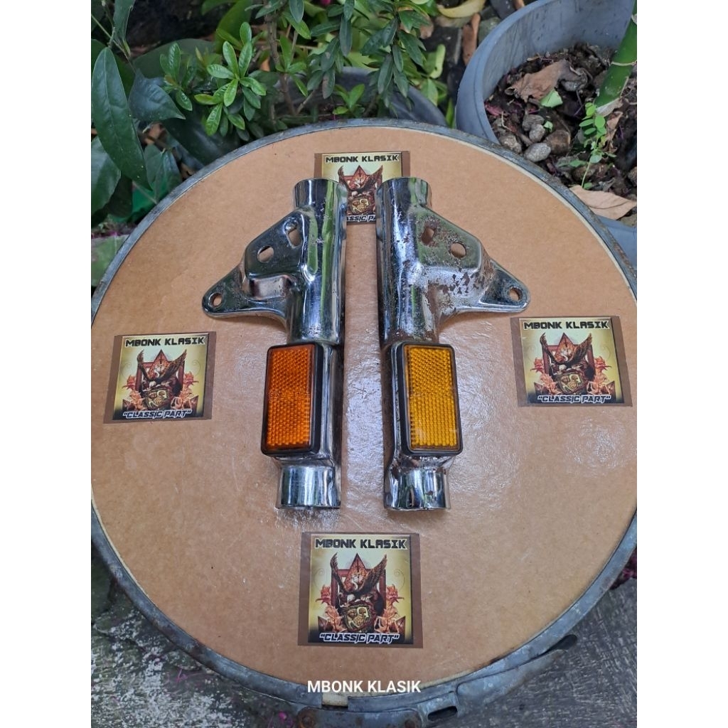kupingan lampu honda win ORIGINAL kupingan lampu honda win100 kupingan lampu win100 kupingan lampu d