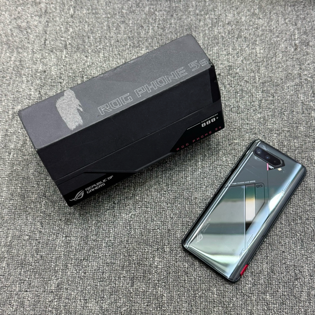 ASUS ROG PHONE 5s PRO 18/512 GB RESMI