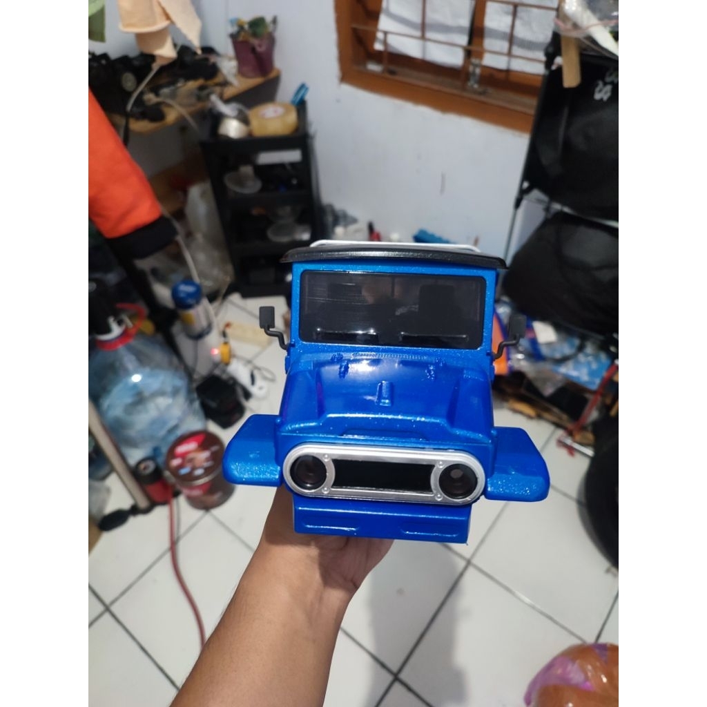 Body bekas RC MN 45