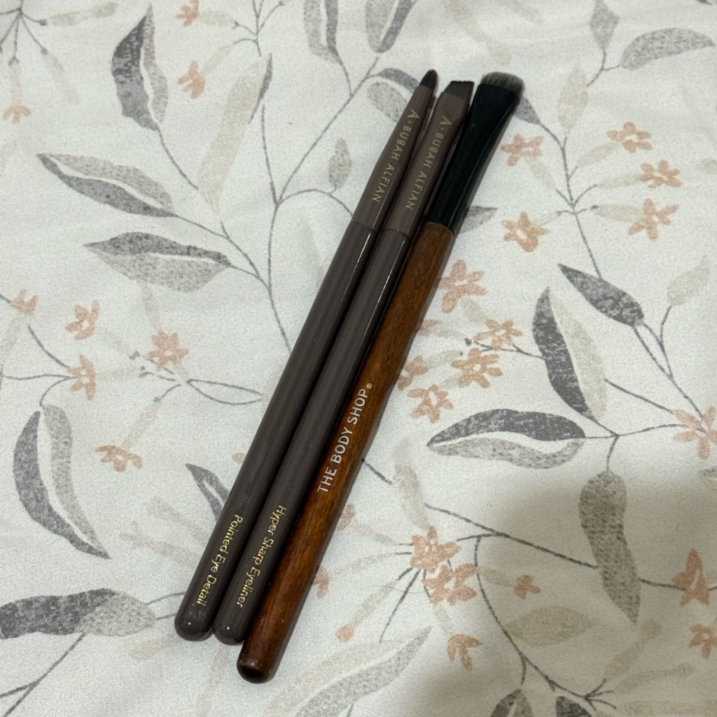 preloved brush aeris