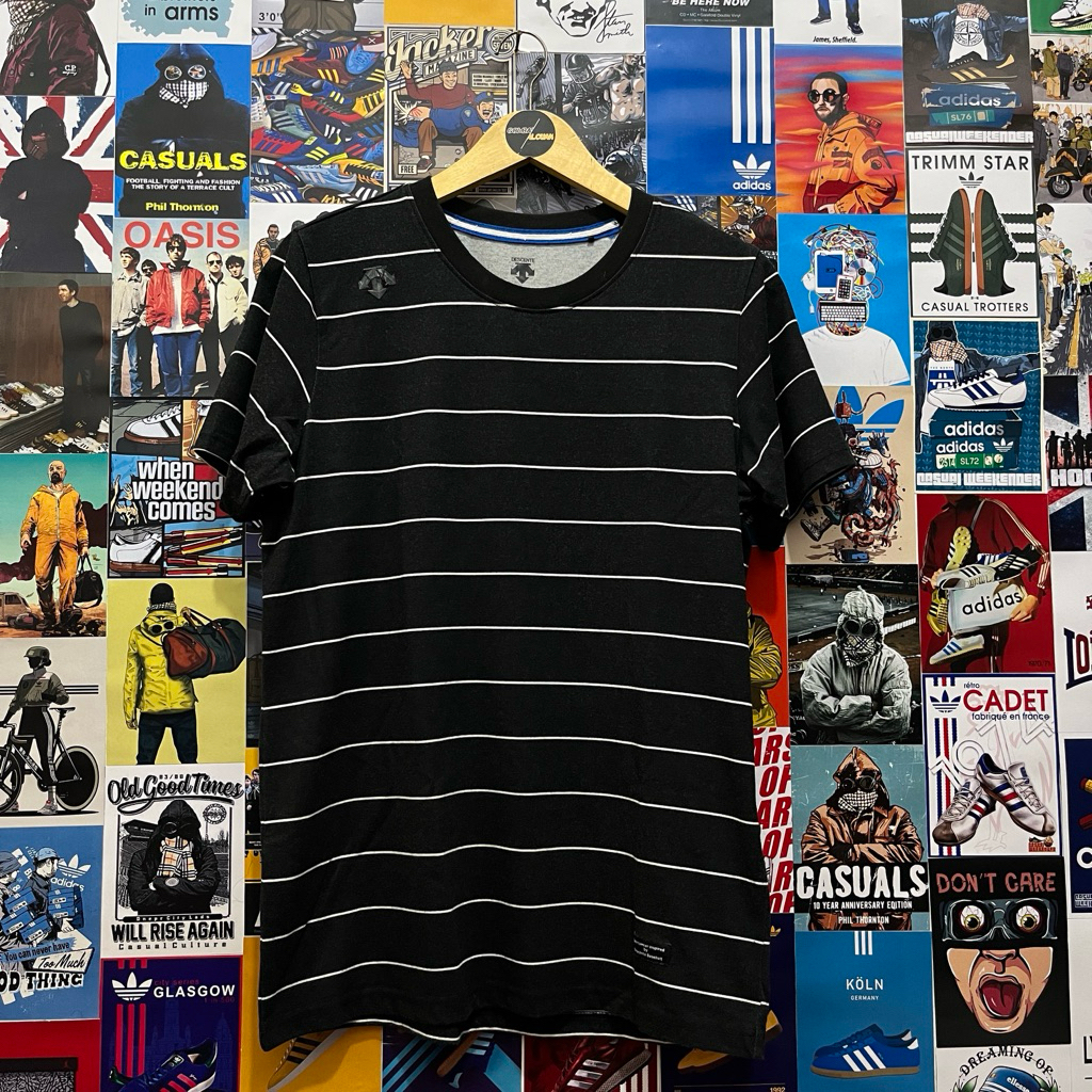 T Shirt / Kaos Oblong / Lengan Pendek / Vintage / Second / DESCENTE
