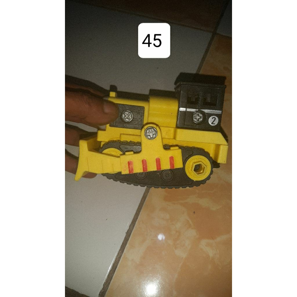 mainan  kereta api thomas besar