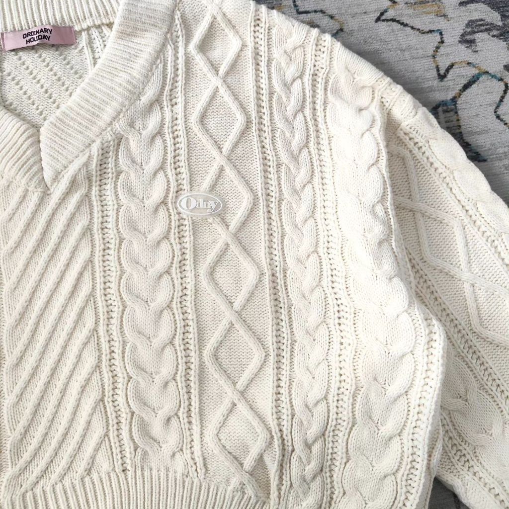 Ordinary Holiday Knit Crop Sweater Rajut