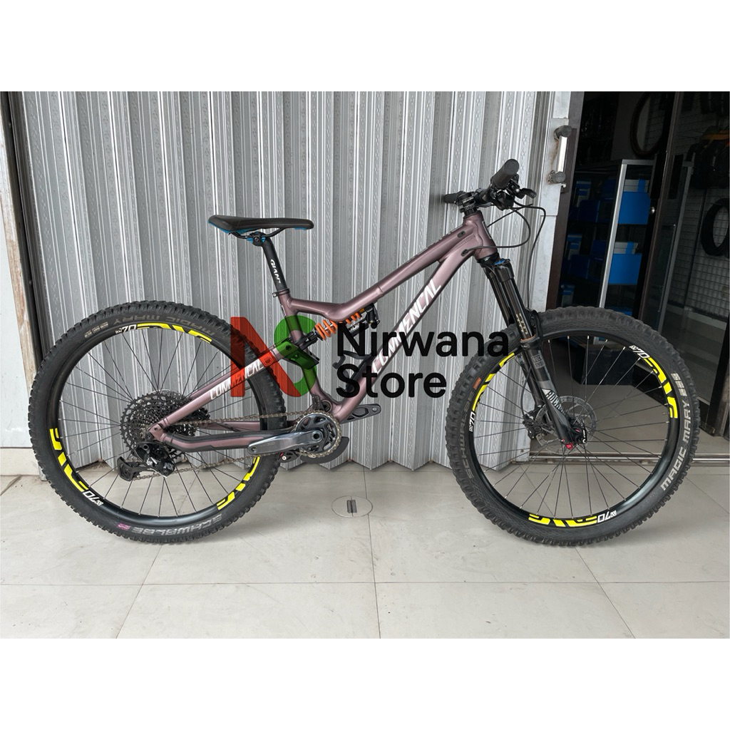 Sepeda Commencal Meta AM V4.2 M 27.5