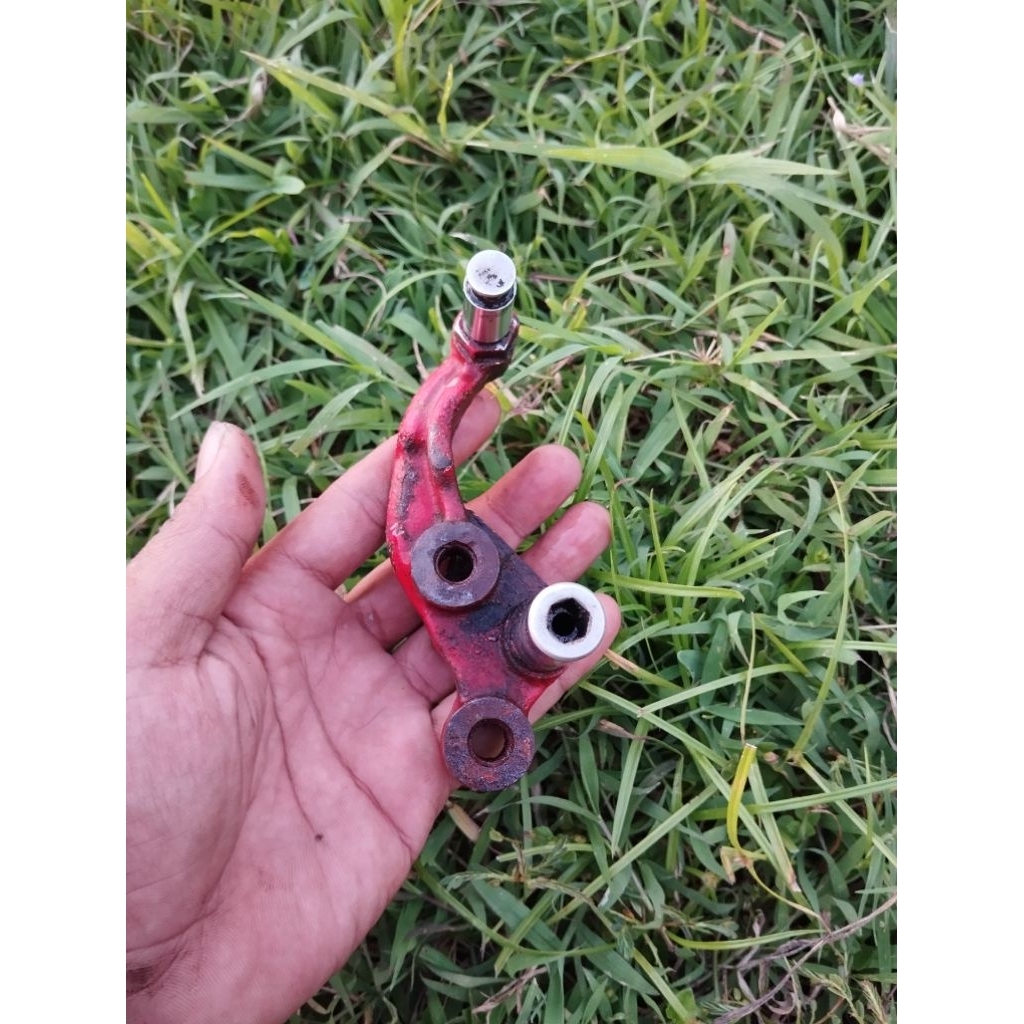 breket kaliper piston 1 original Yamaha RX king lama
