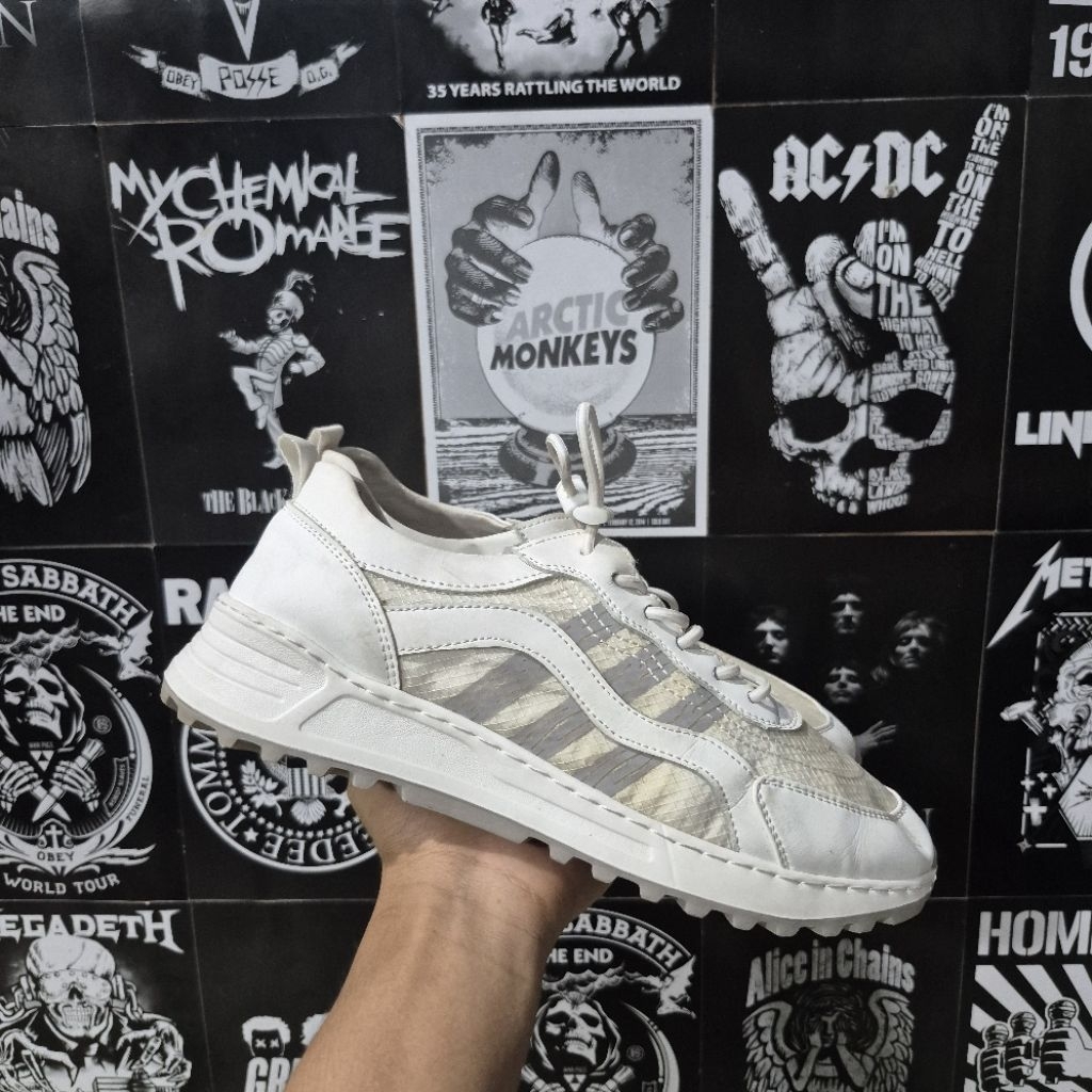 Sepatu Yearcon Pria(39)