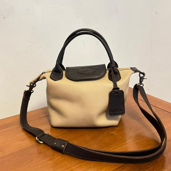 PRELOVED TAS KULIT ORIGINAL BY AIRA BAG