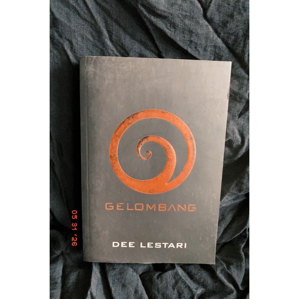 Novel Preloved Dee Lestari Supernova Gelombang
