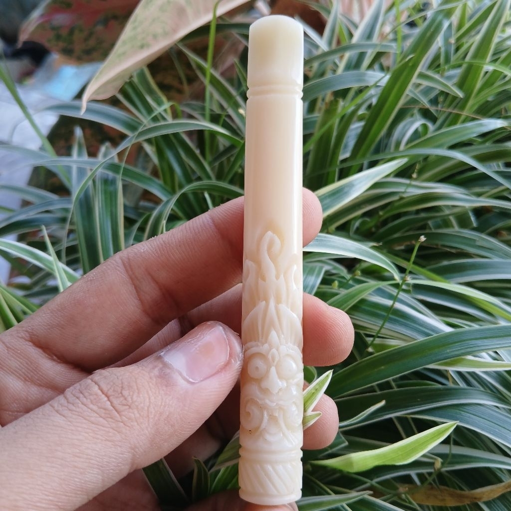 pipa once tulang sapi ukiran leyak bali yang unik dan menarik cocok buat harian