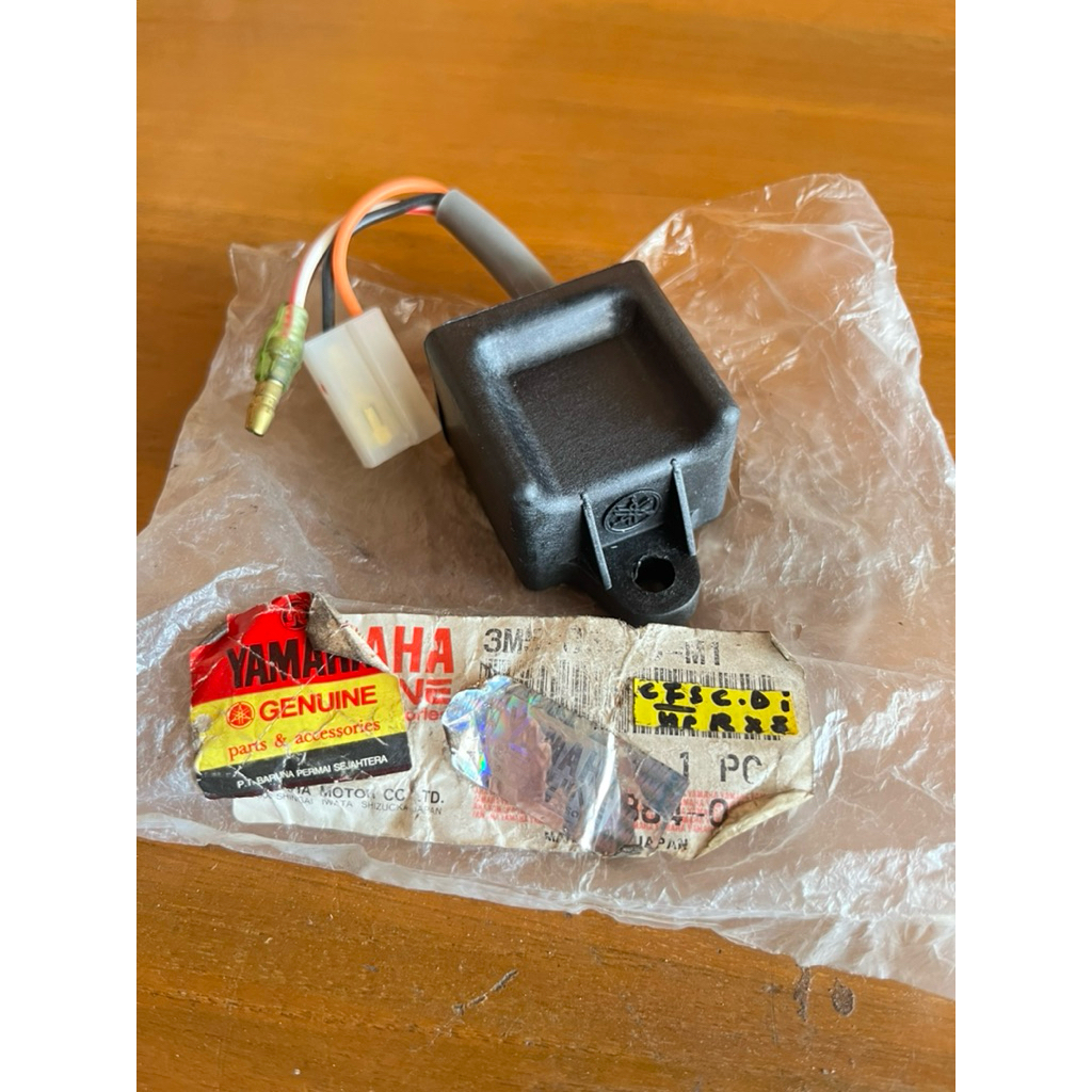 CDI UNIT ASSY Yamaha RX KING / RXK RX K 125 ORIGINAL NOS YAMAHA GARPUTALA 3M5-85540-M1