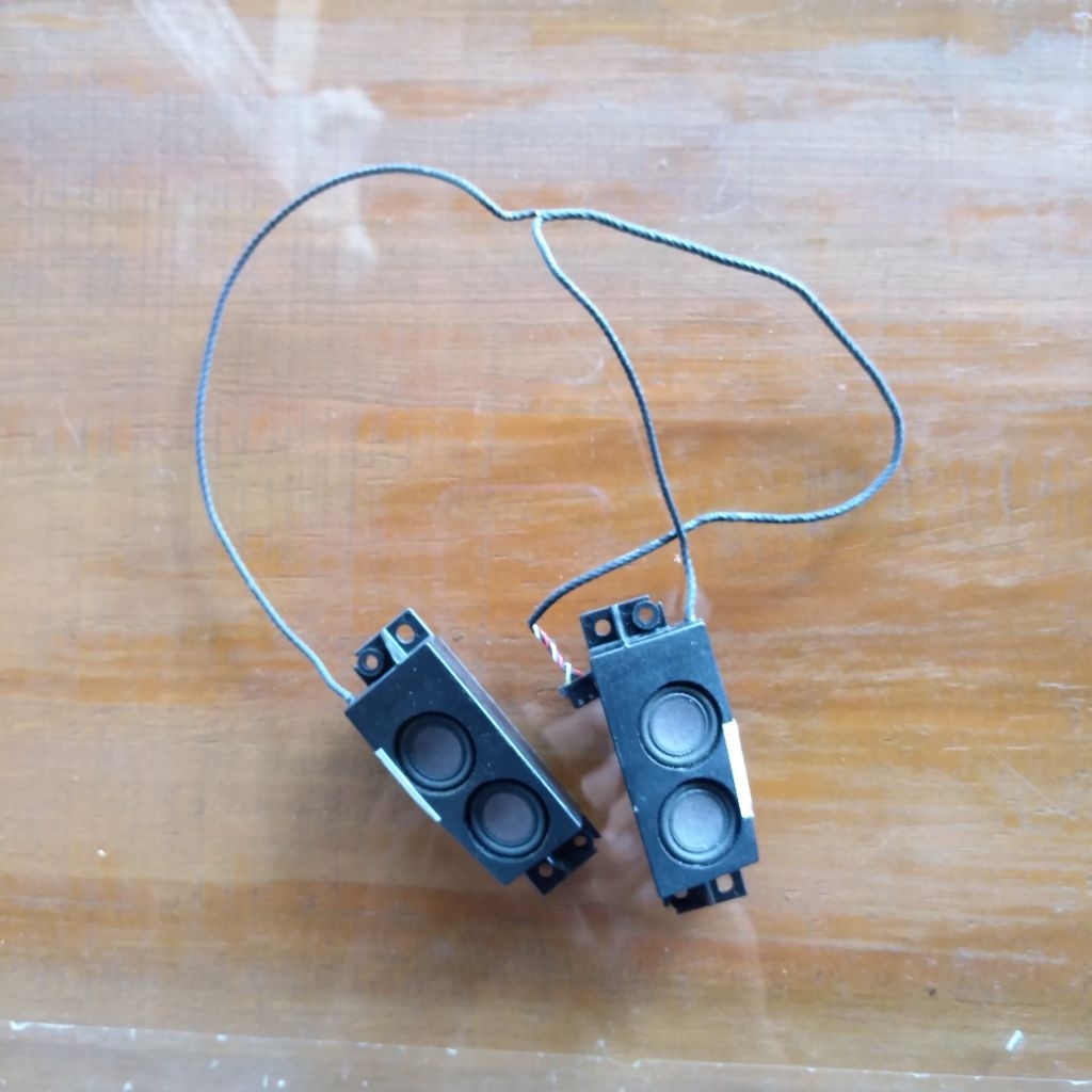 speaker kecil laptop acer predator 17 model N15P4