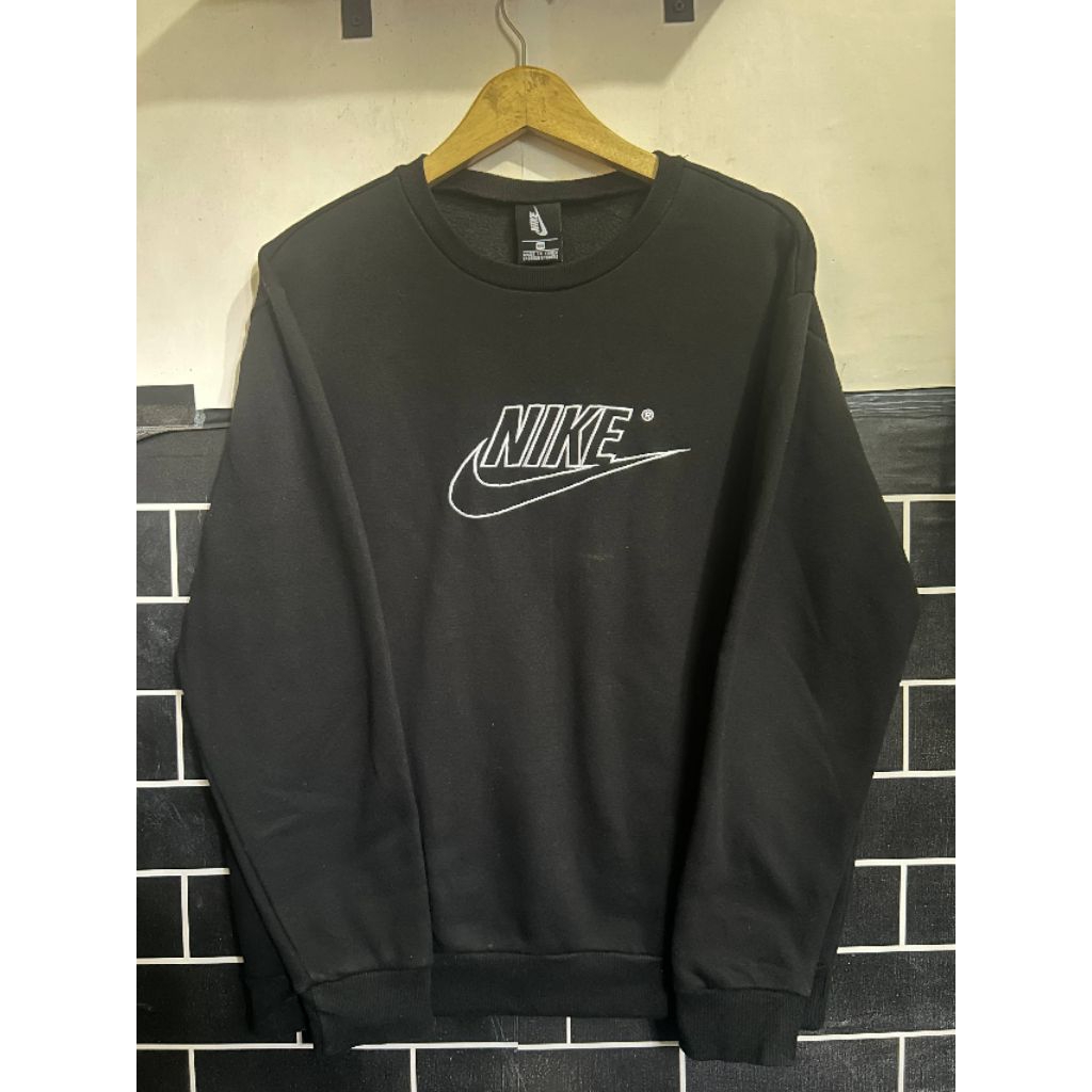 jaket crewneck nike preloved