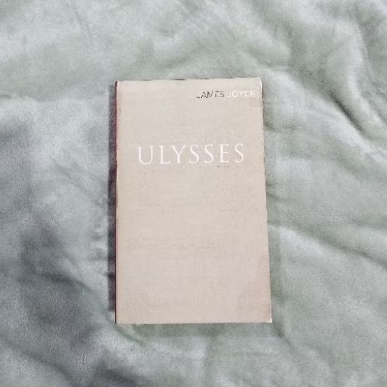 Preloved English Classic Ulysses — James Joyce