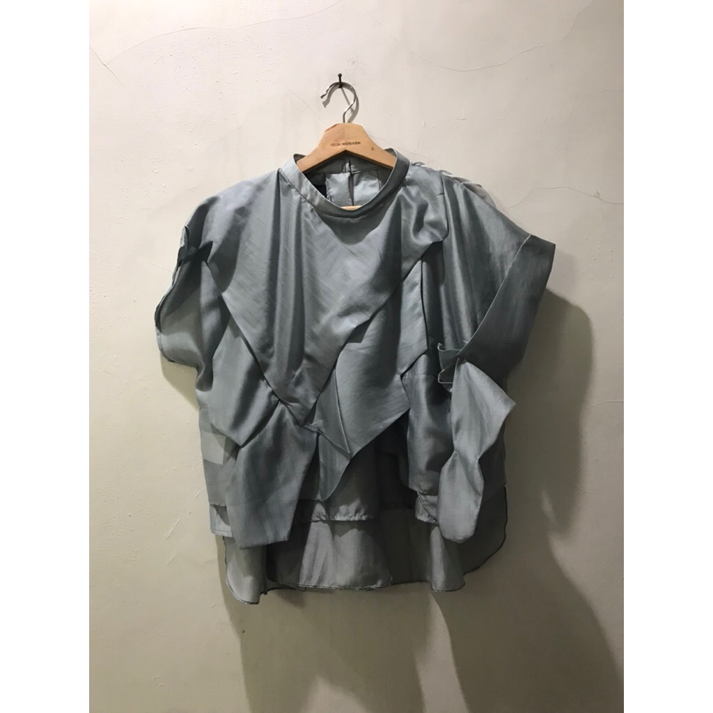 OLINE WORKROBE - ZEMIRA ORIGAMI TOP IN GREY