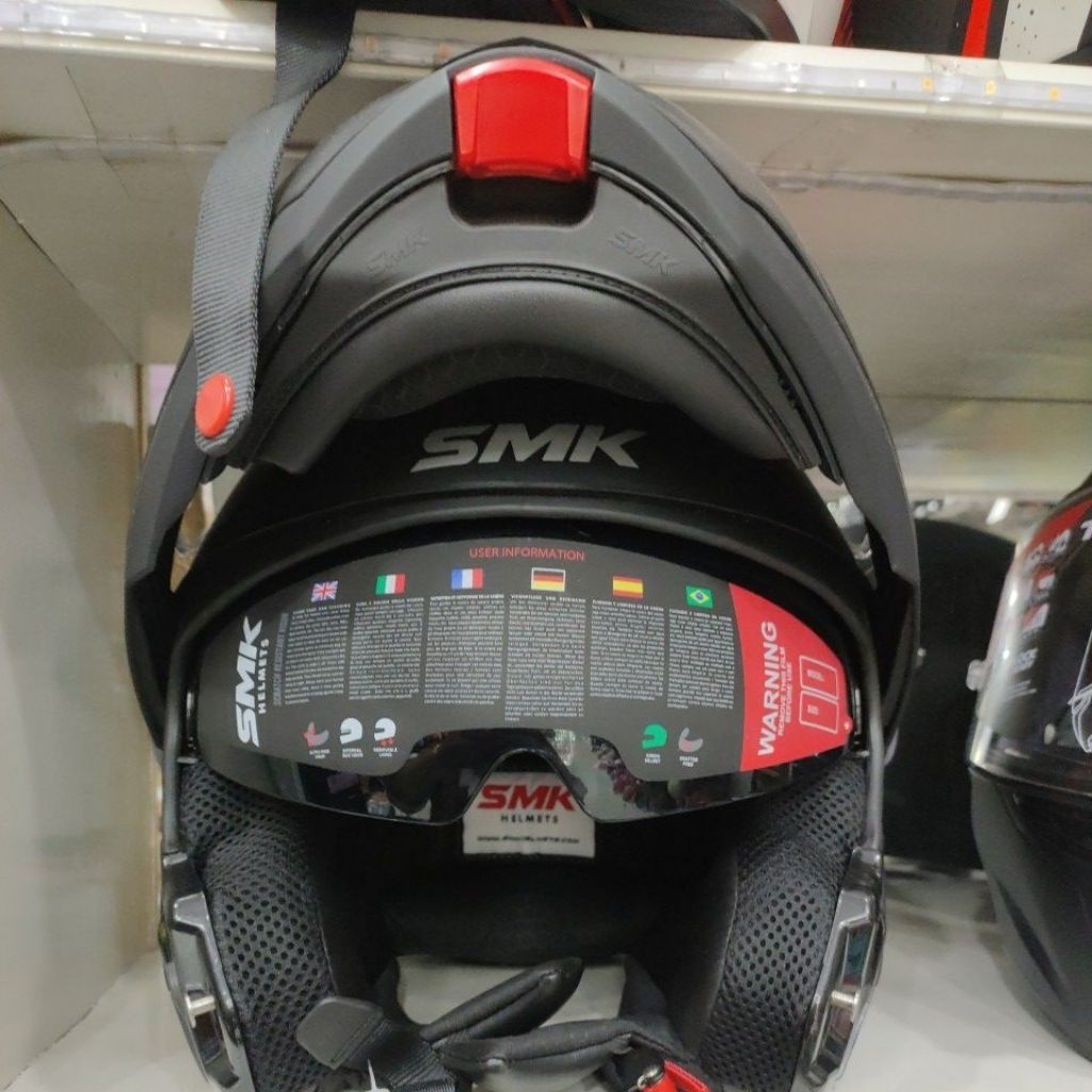 HELM SMK