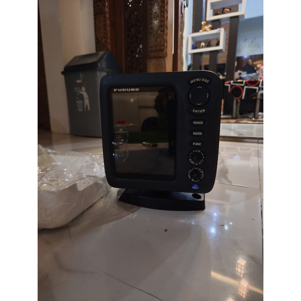 Fish Finder Furuno FCV-688