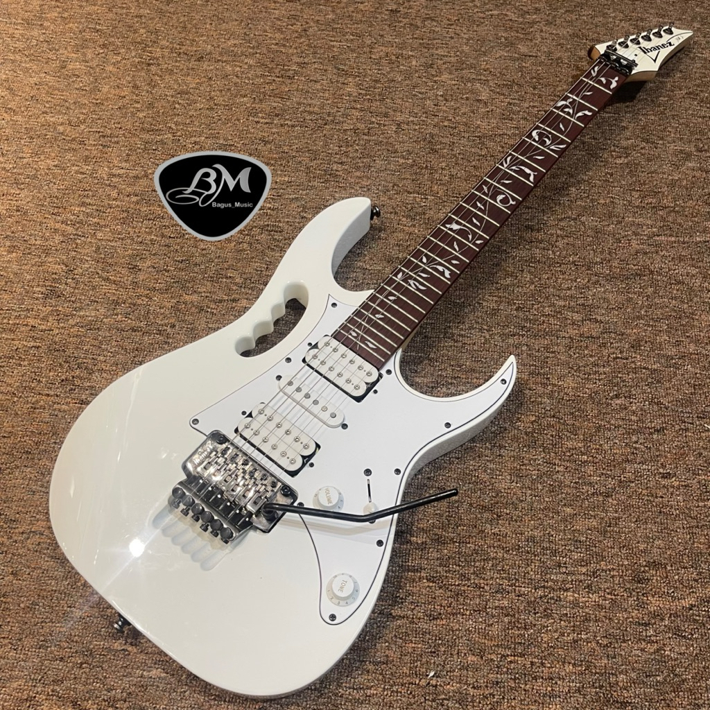 Gitar Ibanez Jem JR Flower