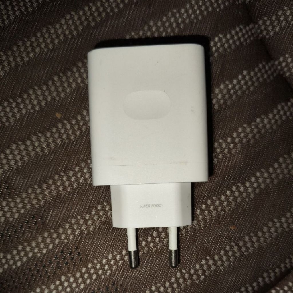 Casan Original OPPO 45 Watt Copotan dari HP baru