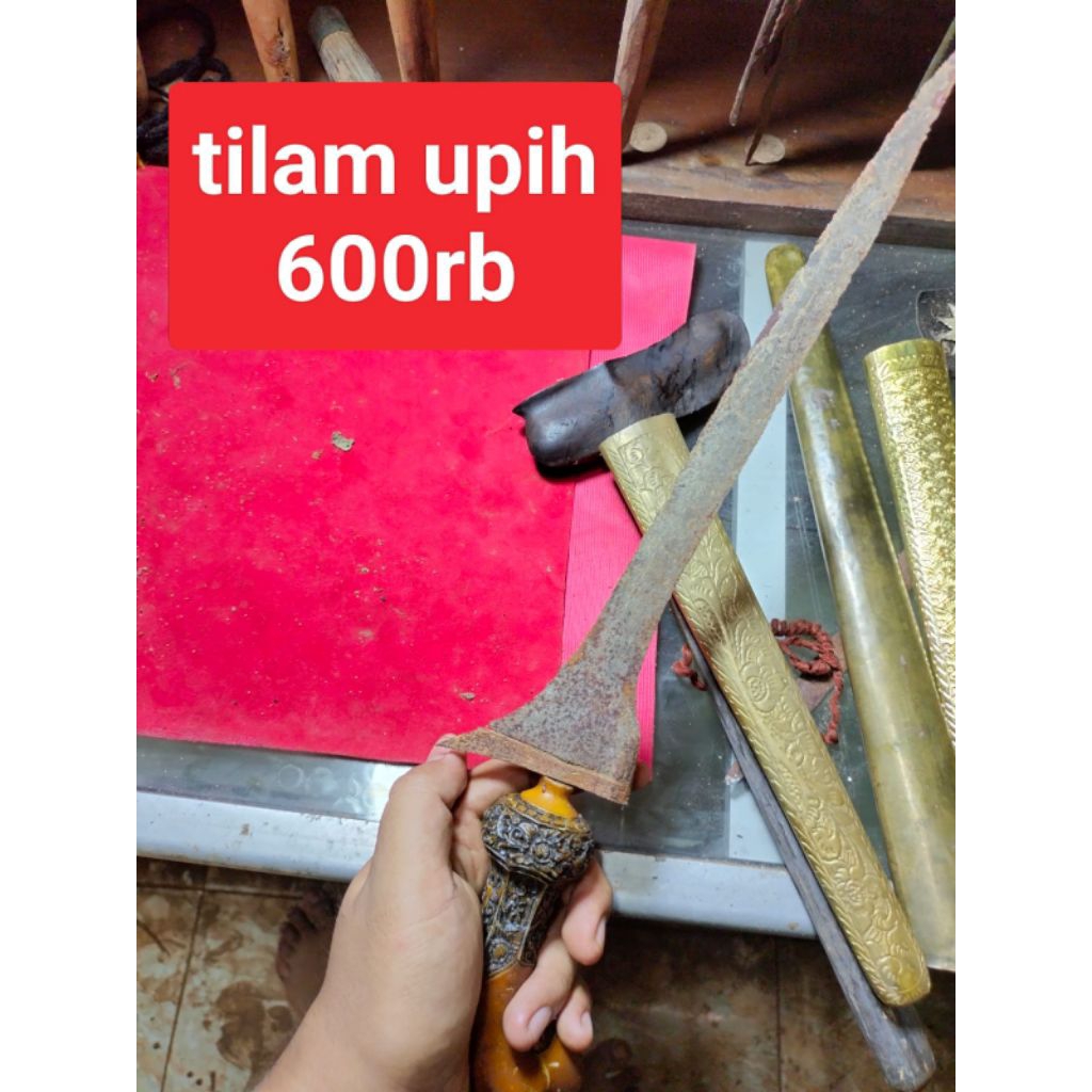 Keris Kuno Sepuh Dapur Tilam Upih Asli Warangka Gayaman Solo Pendok Ukir