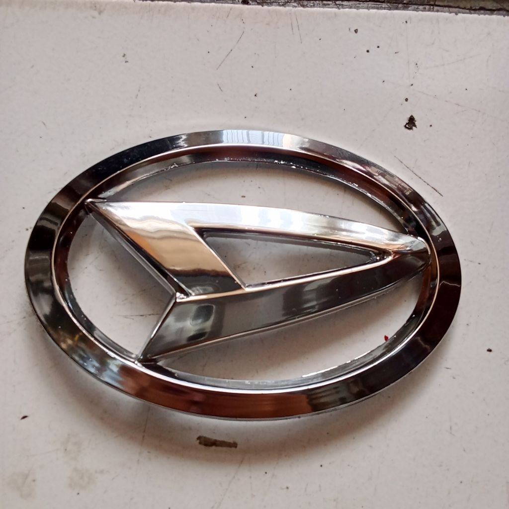 Emblem Logo Daihatsu Luxio Original Chrome
