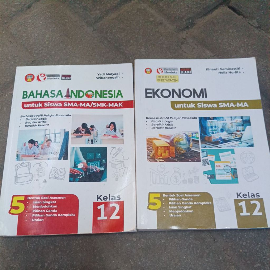 buku materi dan bentuk soal-soal asesmen bahasa Indonesia dan ekonomi SMA/ma/SMK/Mak kelas 12 kuriku