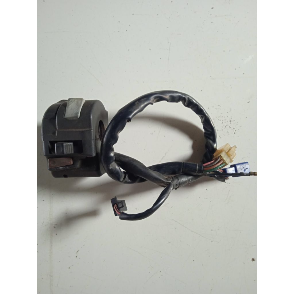 Saklar vixion kiri original