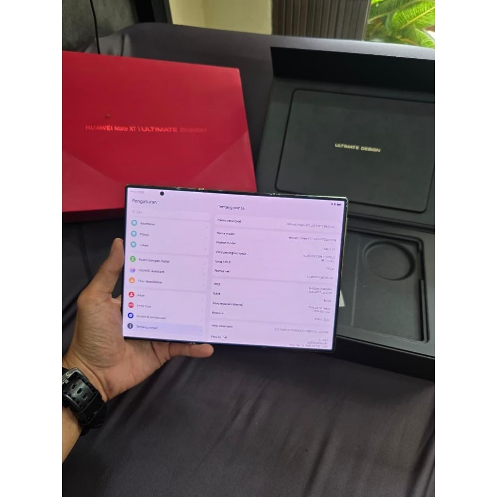 Huawei Mate XT 1TB Resmi