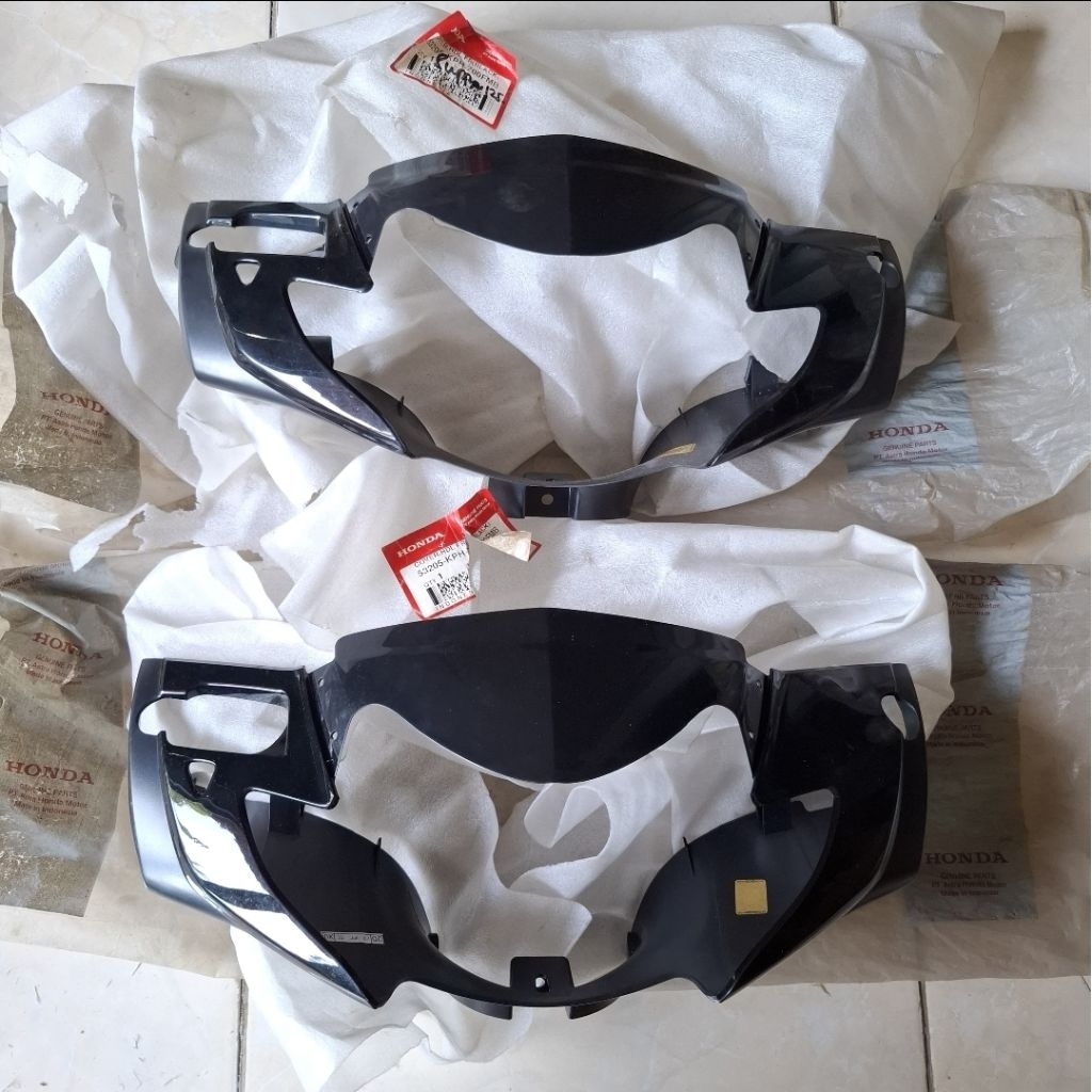 53205-KPH-700FMB batok totok lampu depan depan supra x125 lama old  visor gen 1 warna hitam original