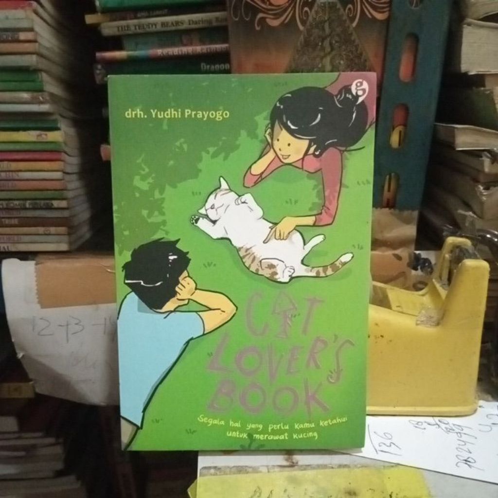 Novel Cat Lovers Book