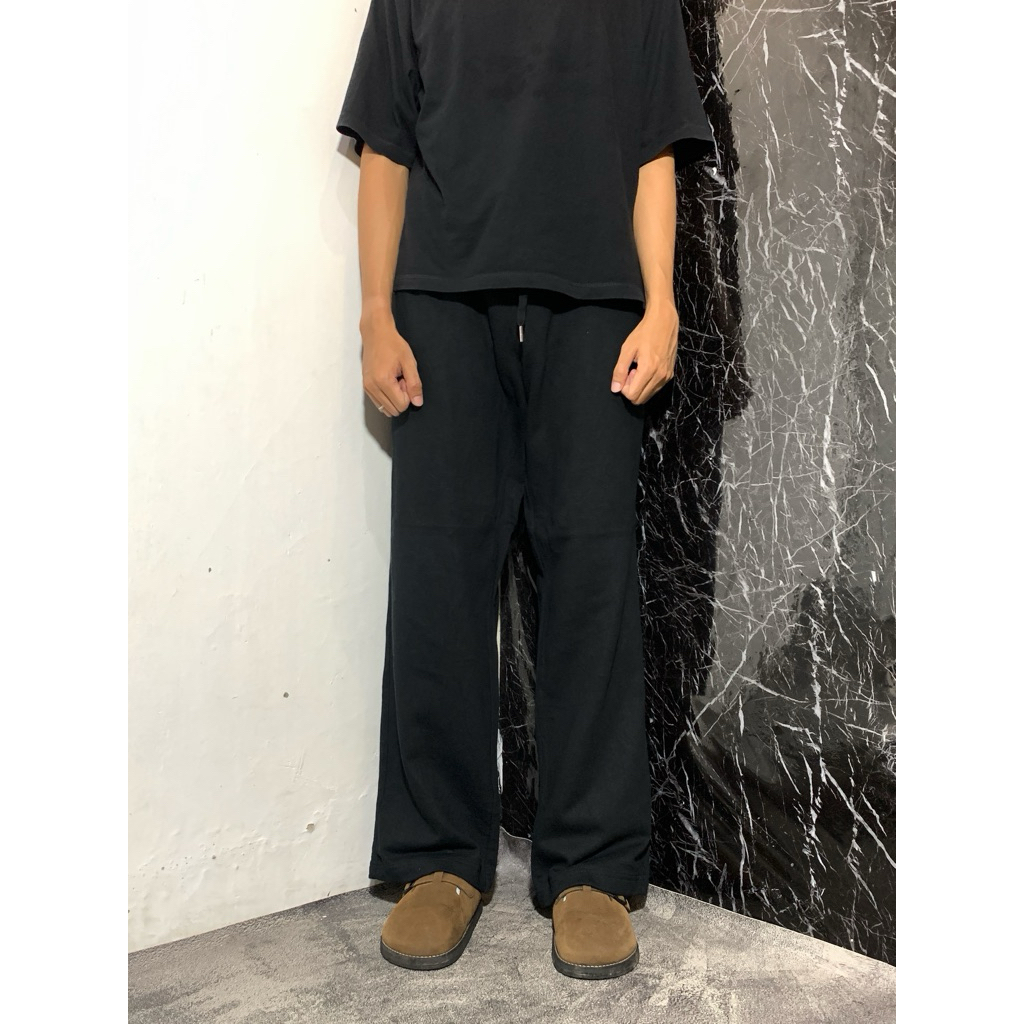Loose Sweatpants Hitam by MUSINSA STANDARD
